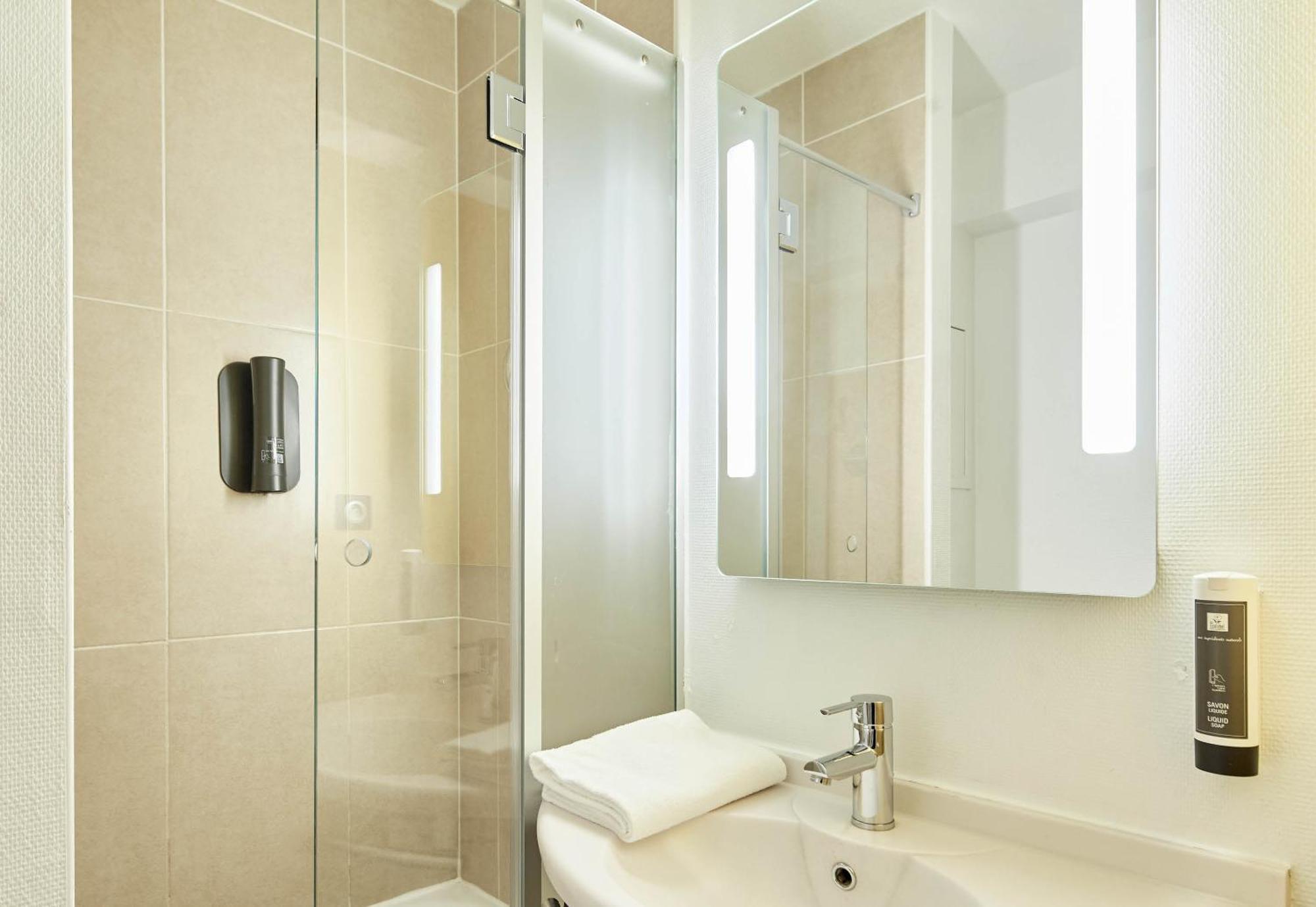 B&B Hotel Evry Lisses 2 エクステリア 写真